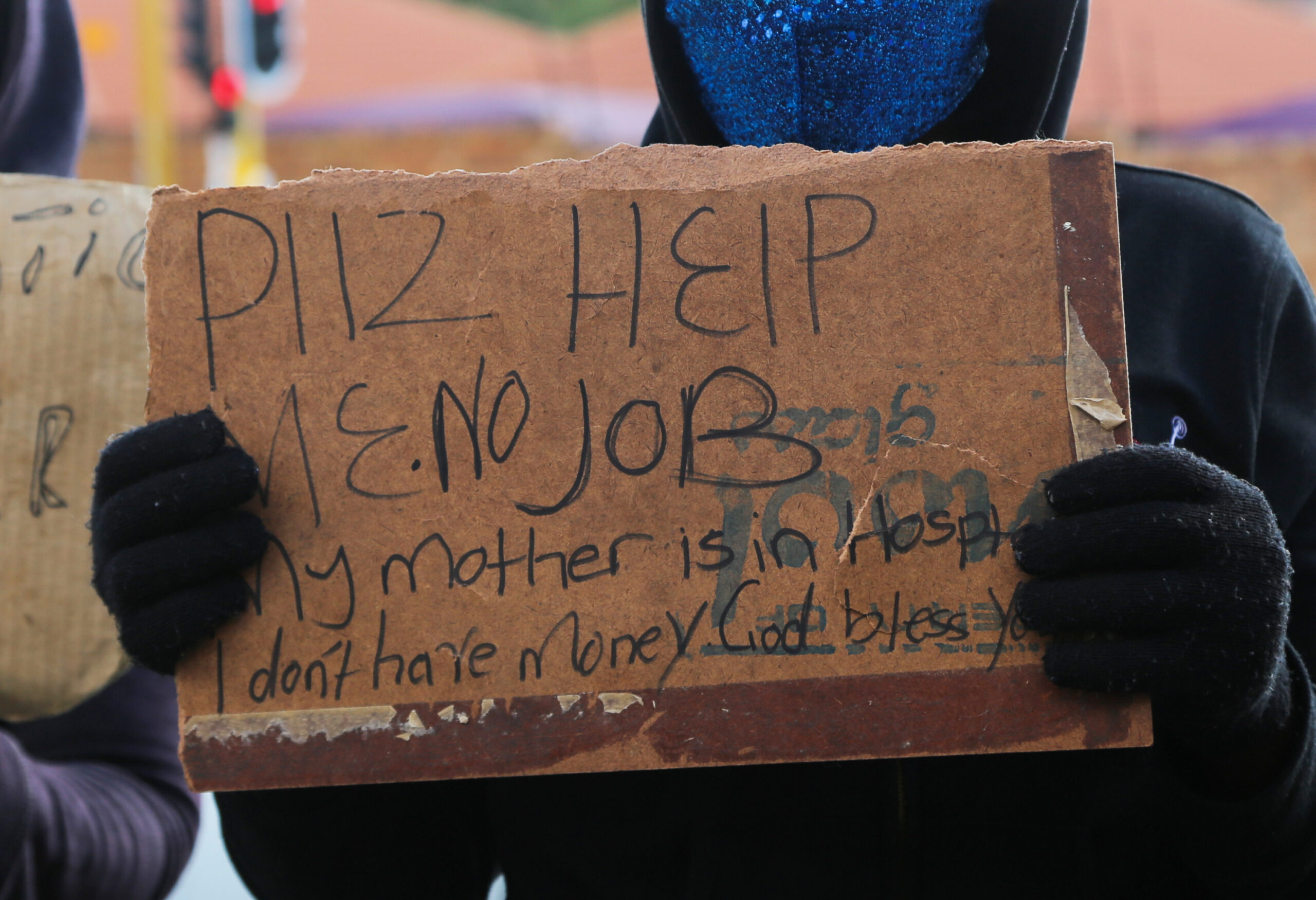 South Africa’s unemployment rate declines to 32.6% in second quarter