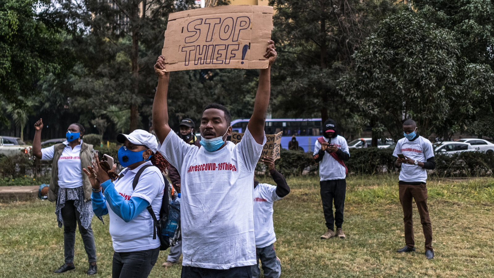 Kenyan doctors protest unemployment crisis