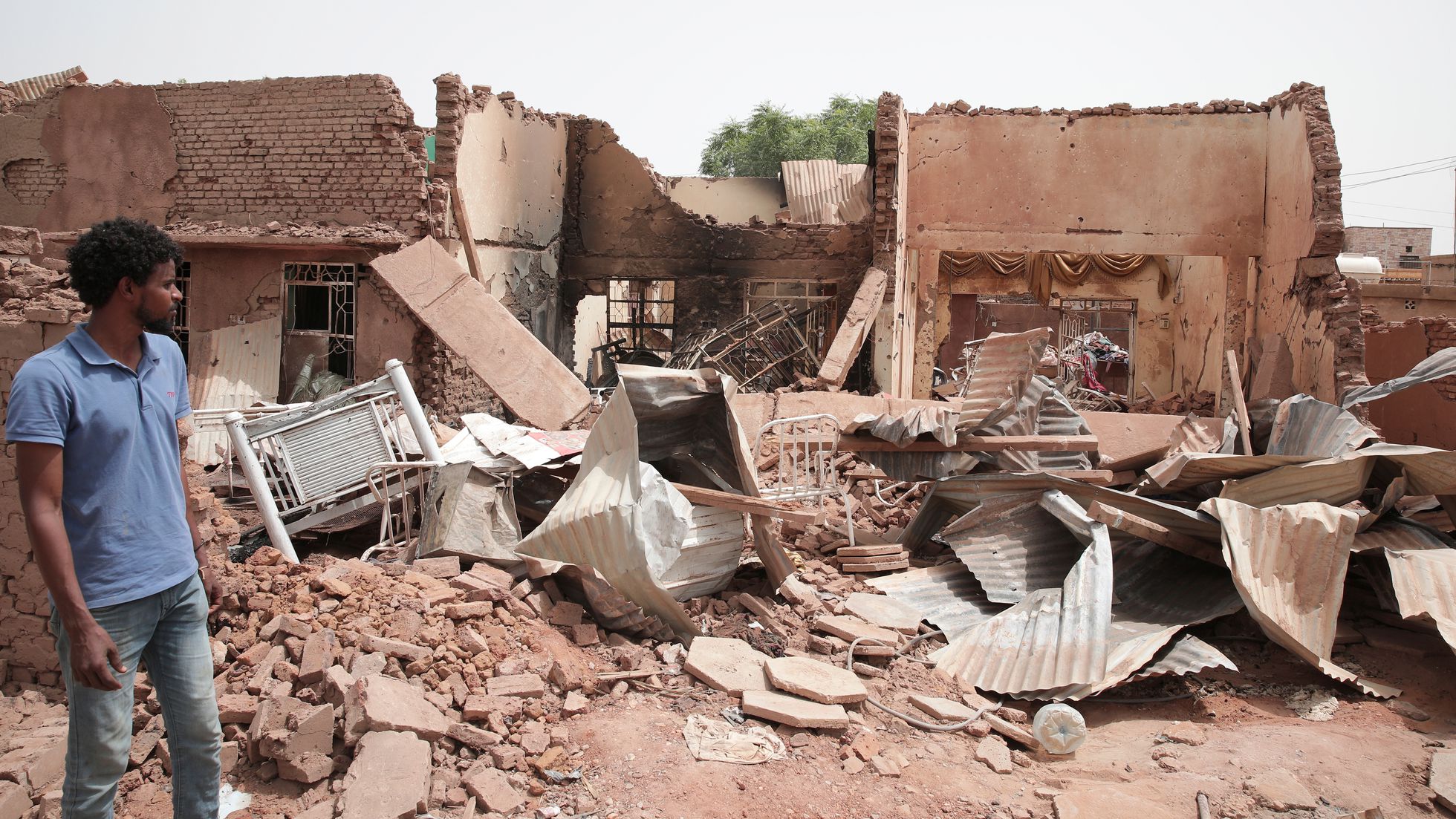 NGO in Sudan documents 954 deaths from bombardments in 3 cities