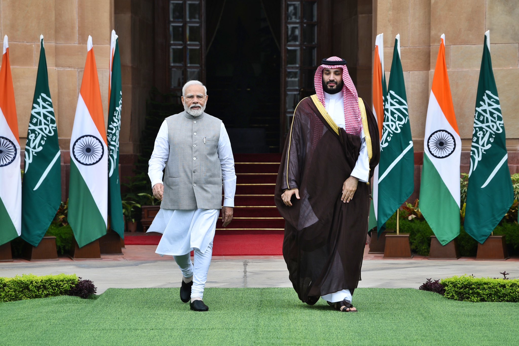 Indian PM, Saudi crown prince discuss new economic corridor