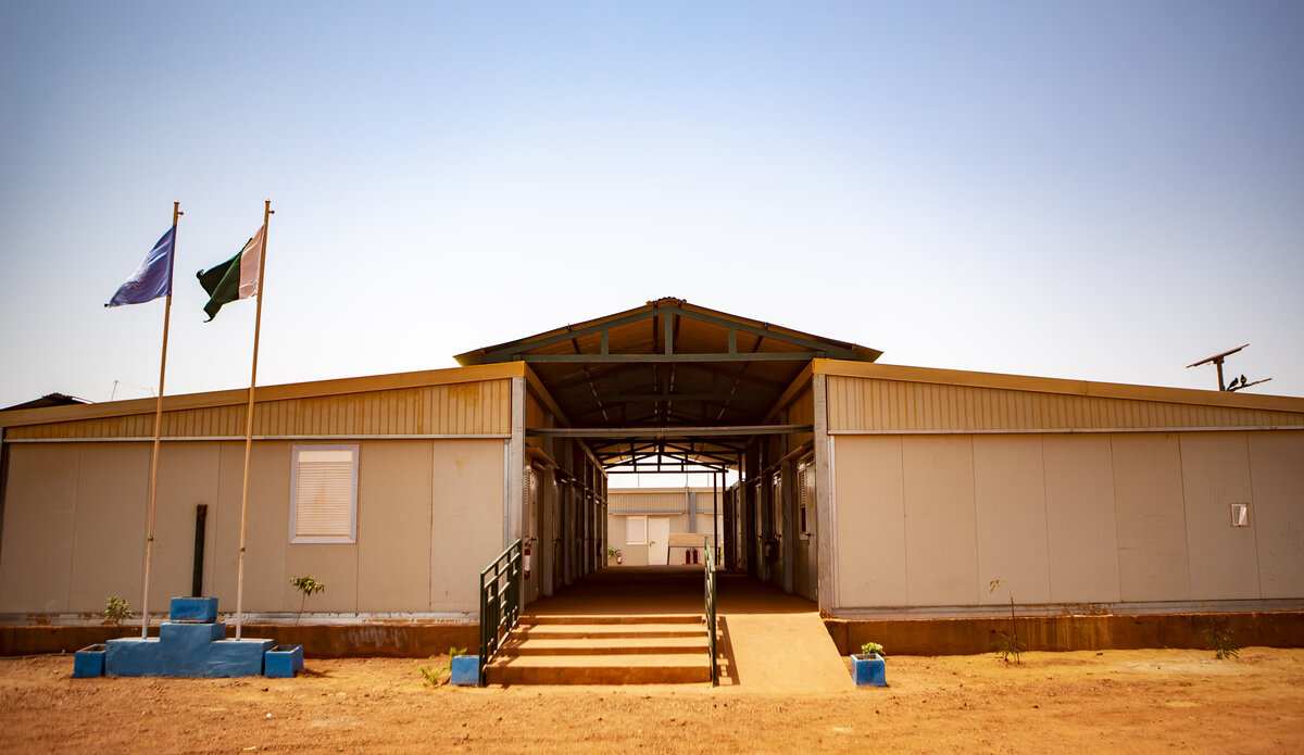 UN peacekeepers hand over major camp in Mali