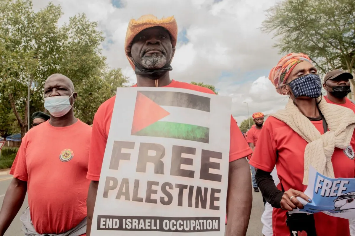 S Africa warns citizens fighting for Israel of potential prosecution