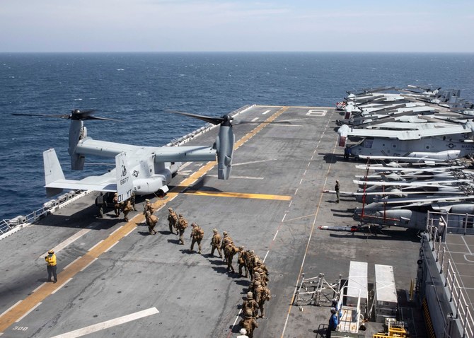 Two US Navy sailors missing near Somali coast