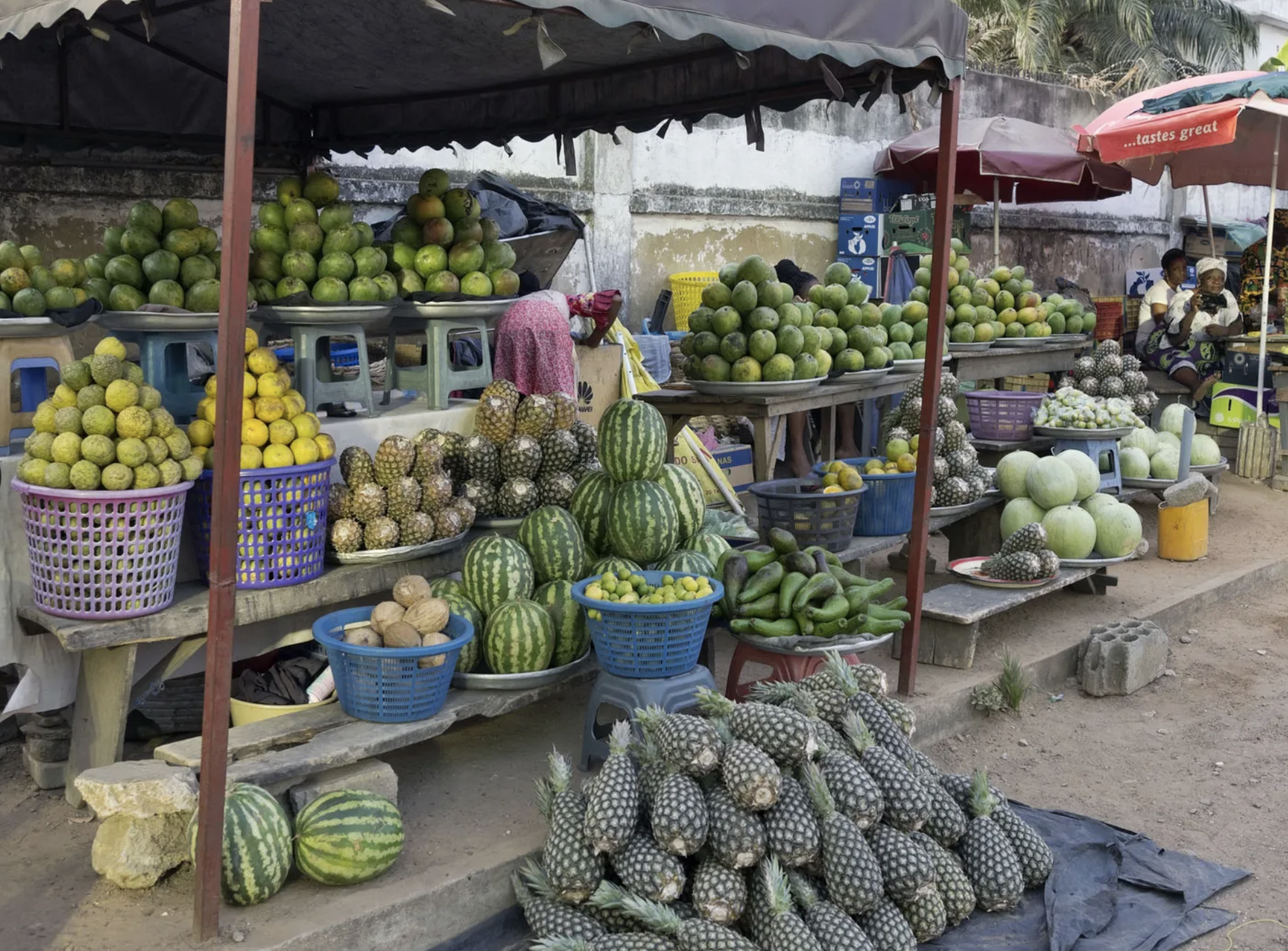 Ghana meets for $5.4 billion restructuring