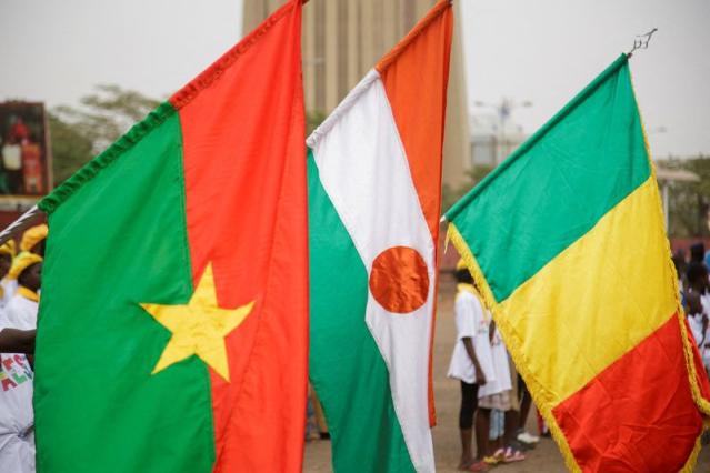 West African bloc urges Niger, Mali, and Burkina Faso to remain