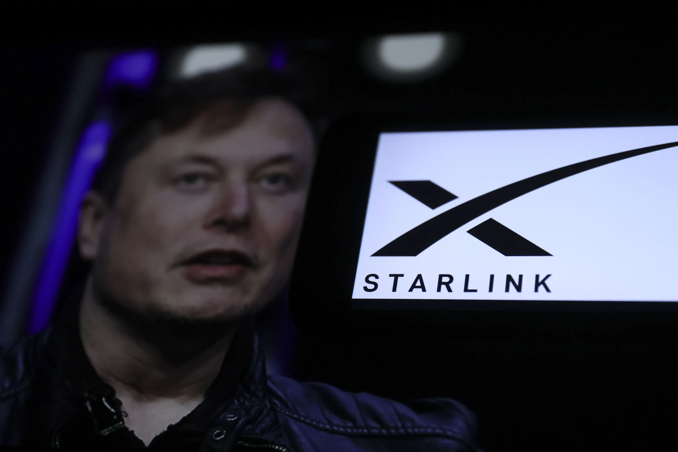 Starlink by Elon Musk aids displaced people in Sudan