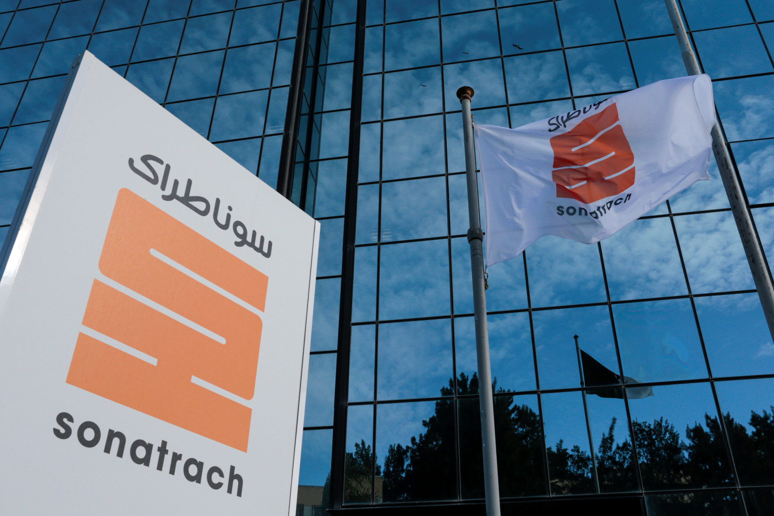 Germany signs Algerian gas deal for first time, replacing Russia
