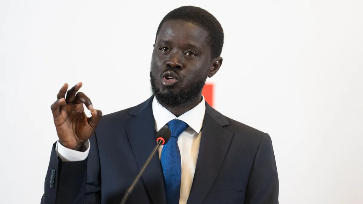 Senegal’s Bassirou Diomaye Faye welcomed by outgoing president