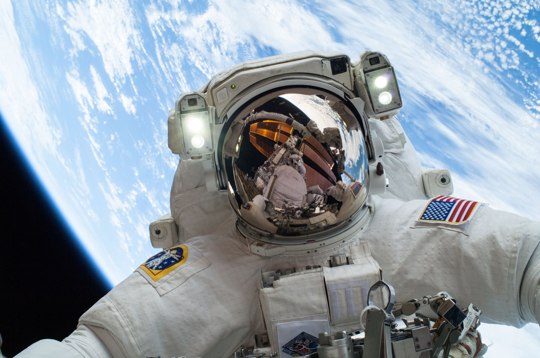 US astronauts aim for Moon and Mars missions