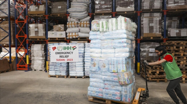 Turkish charity offers aid to Sudanese in conflict zones