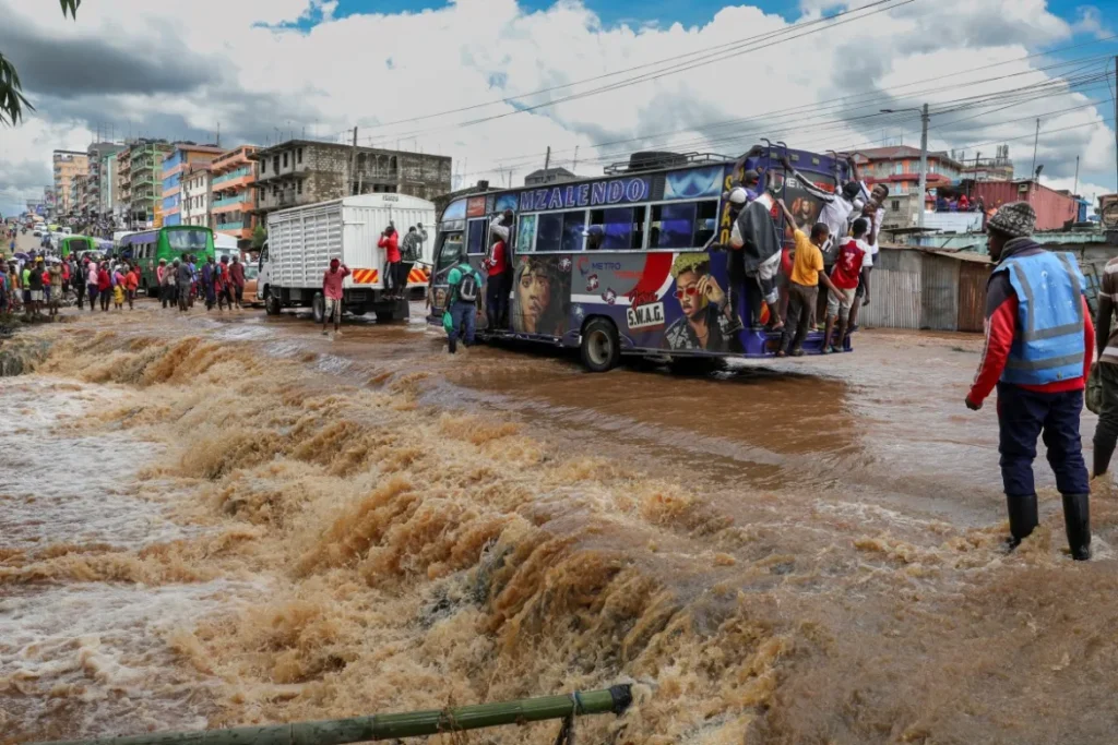 Kenya flood death toll climbs as El Nino causes havoc