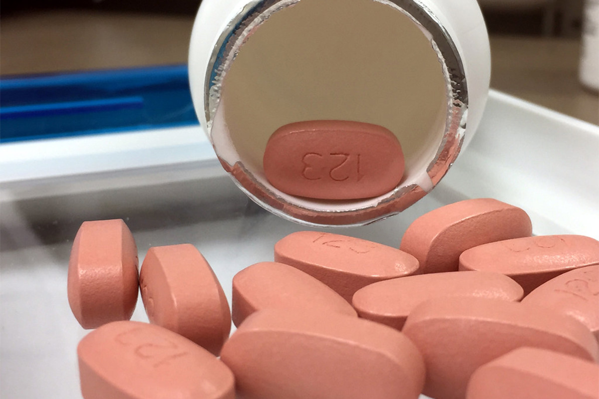 Over 300 demand Gilead share HIV drug for developing countries