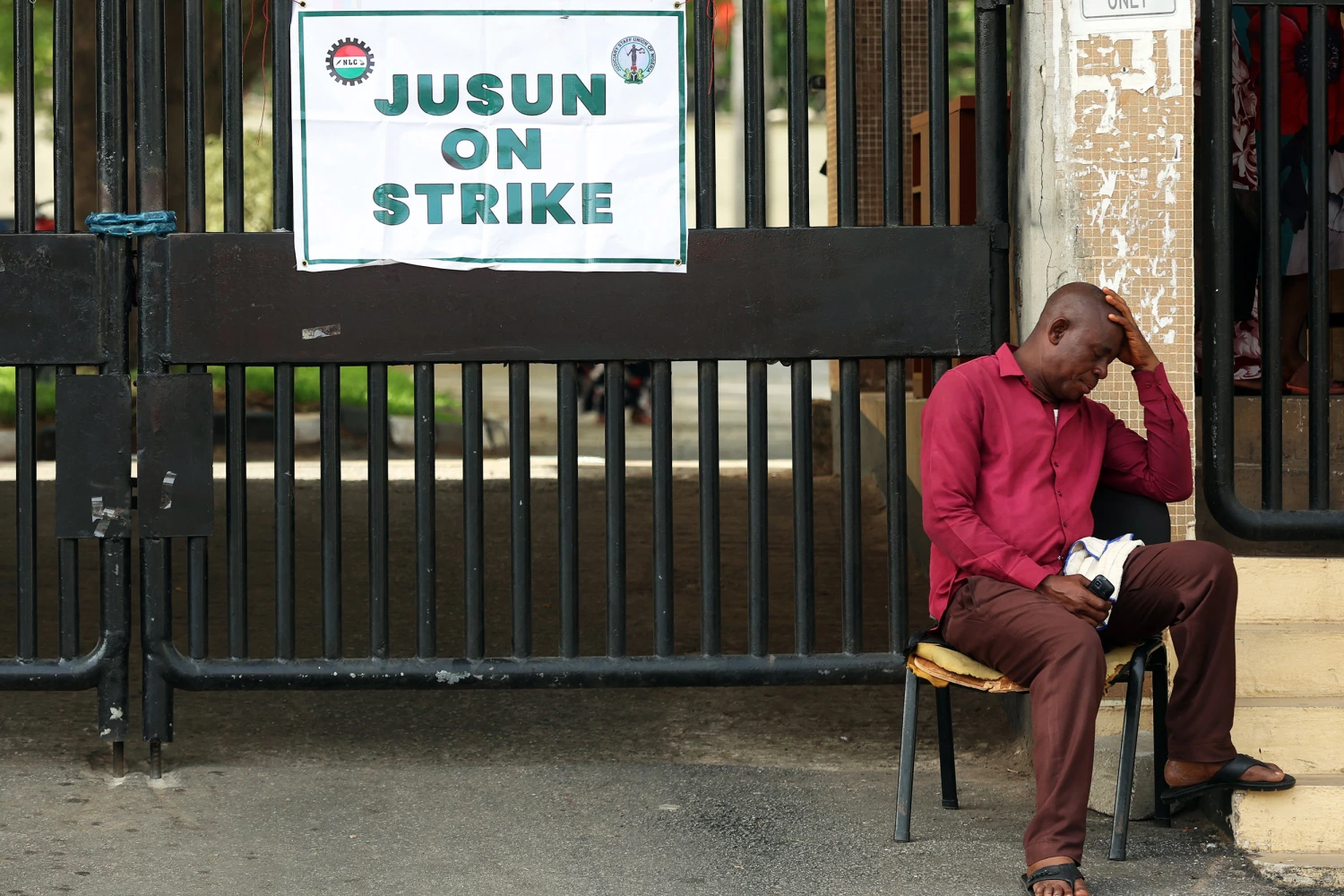Wage talks prompt suspension of Nigerian nationwide strike