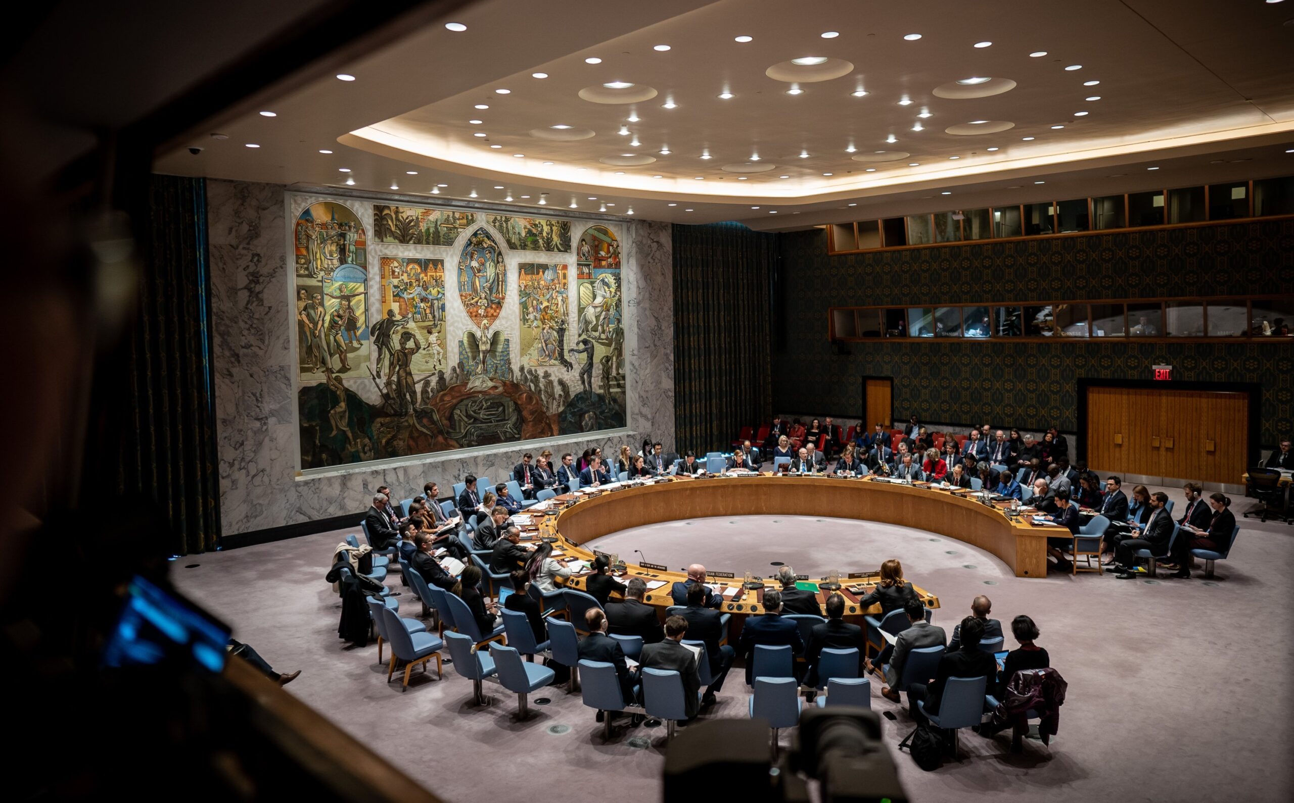 UN resolution urges Israel, Hamas to implement ceasefire terms
