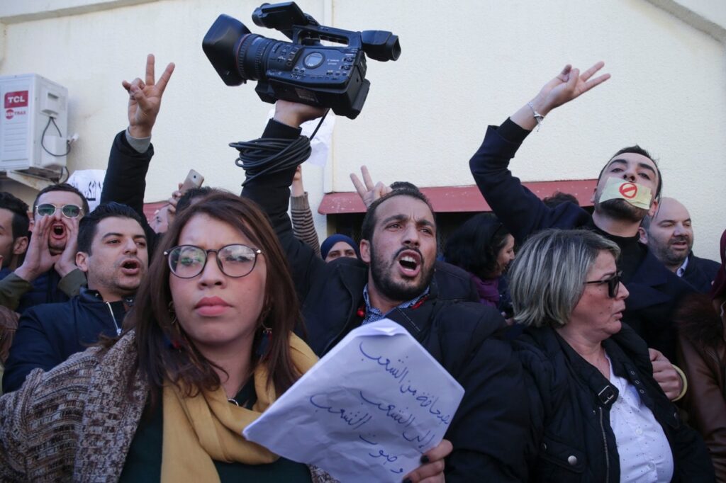 Algeria cracks down on media, detains journalists