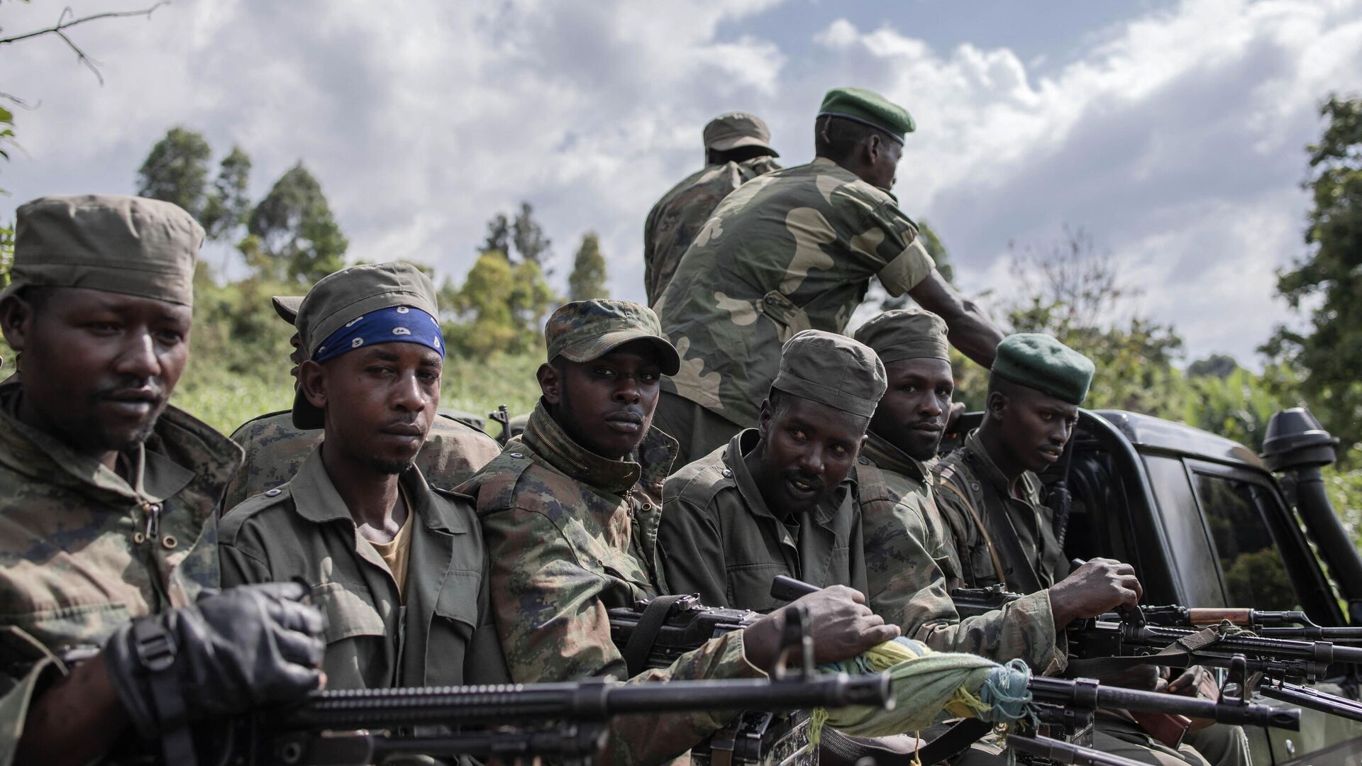 DR Congo army, M23 rebels clash near eastern towns