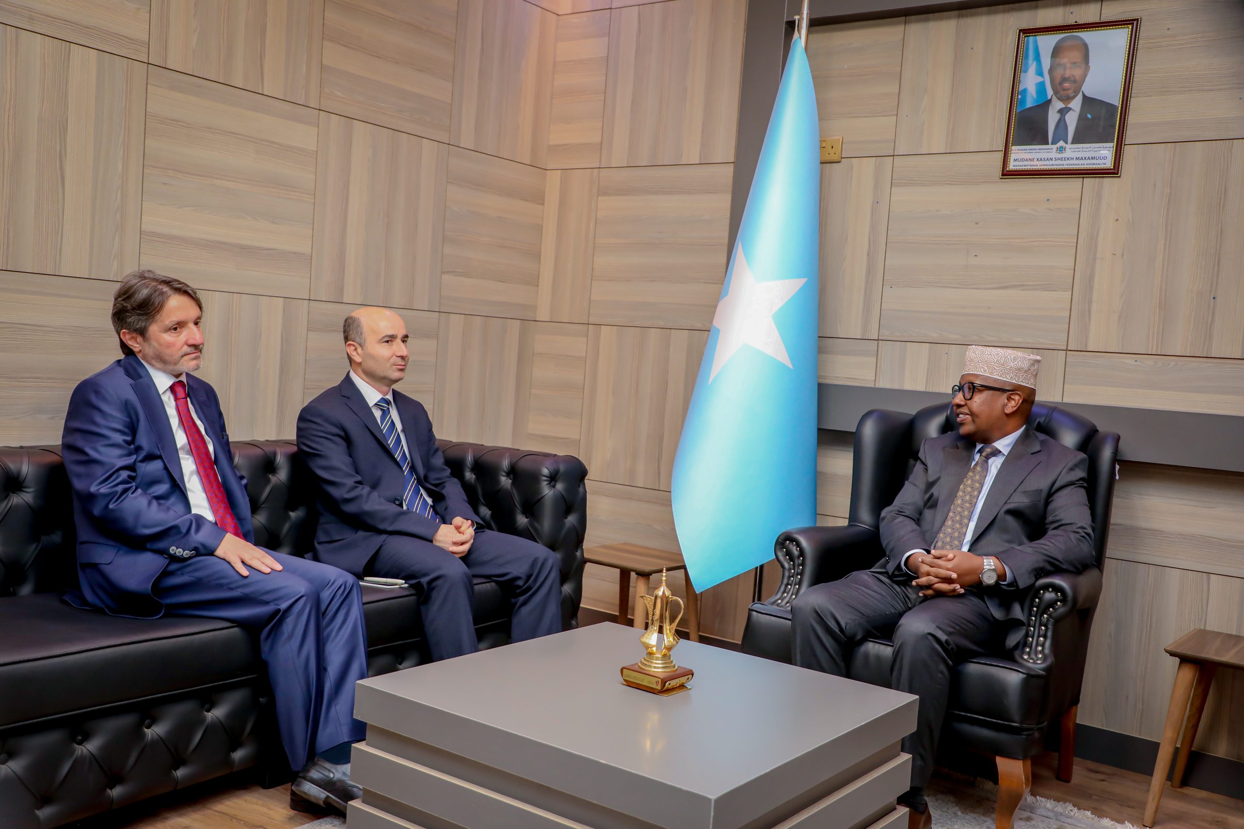 Turkey and Somalia discuss diplomatic training cooperation