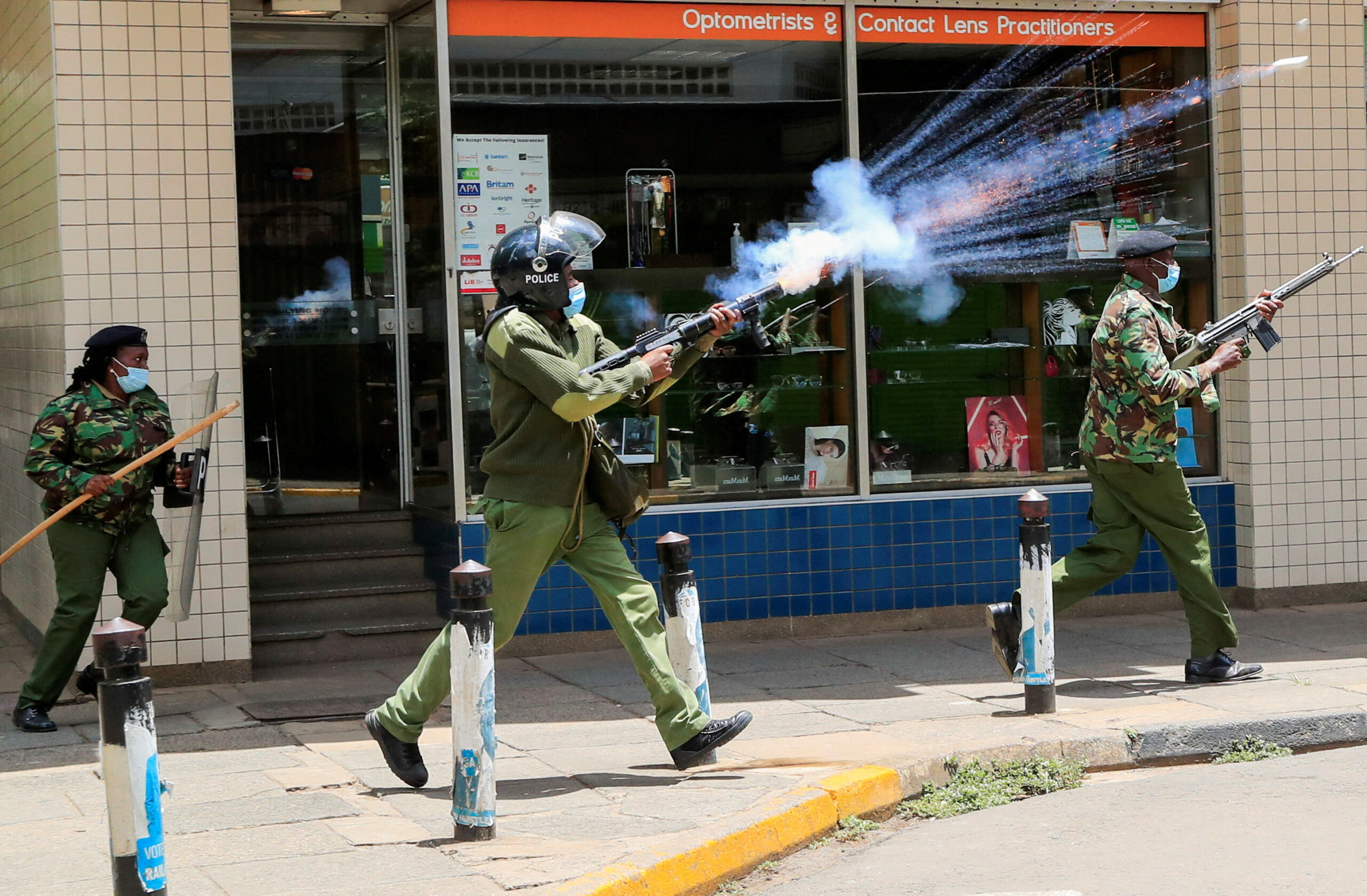 Police arrest 170, use tear gas to disperse Ruto protest in Kenya
