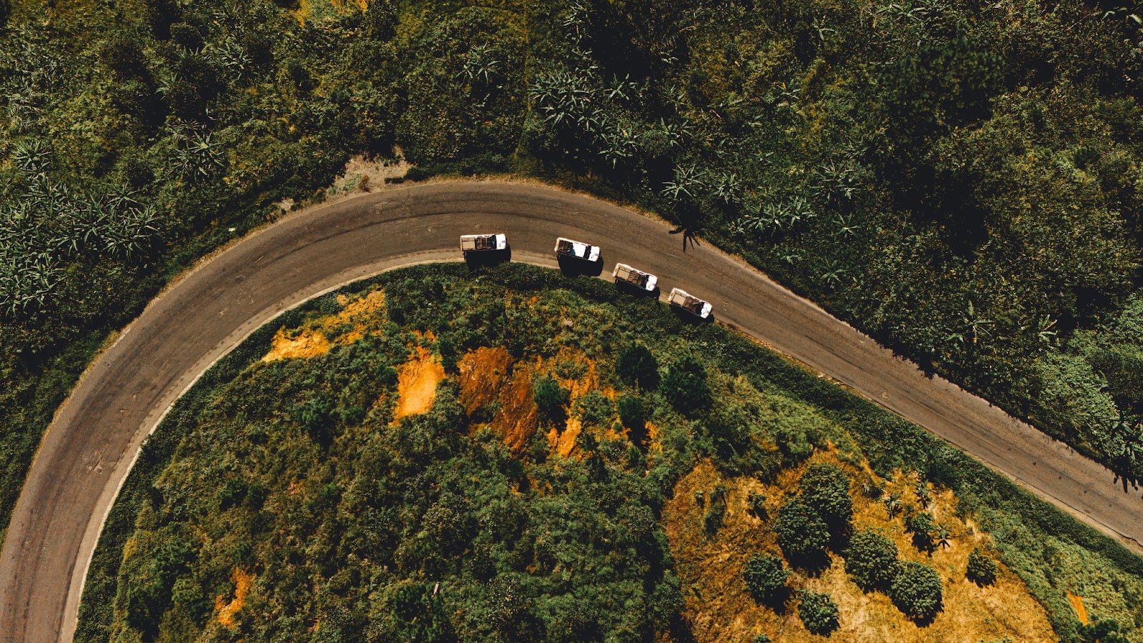 Navigating Madagascar’s challenging RN5 road