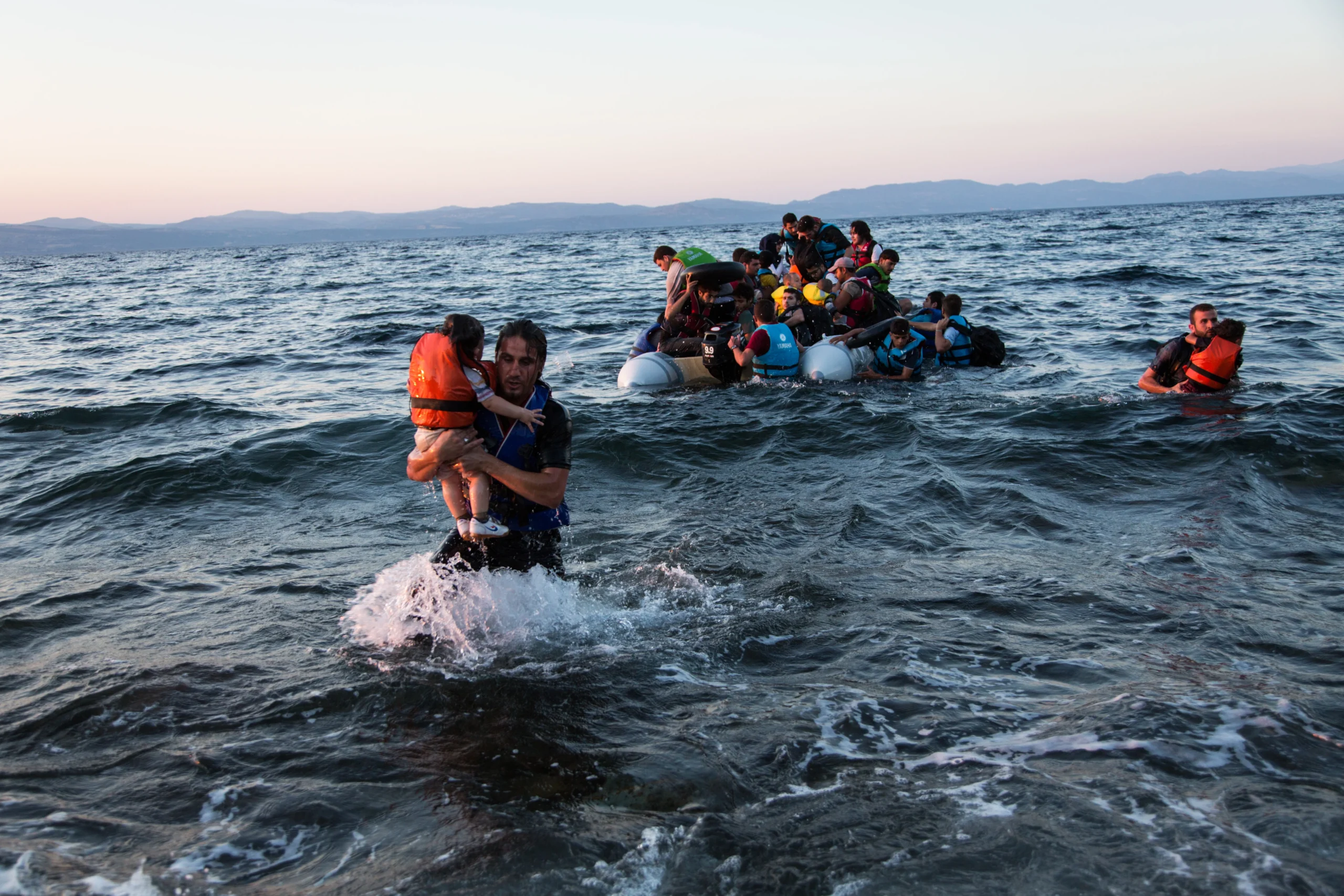 Hundreds of migrants land in Greece, many from Libya