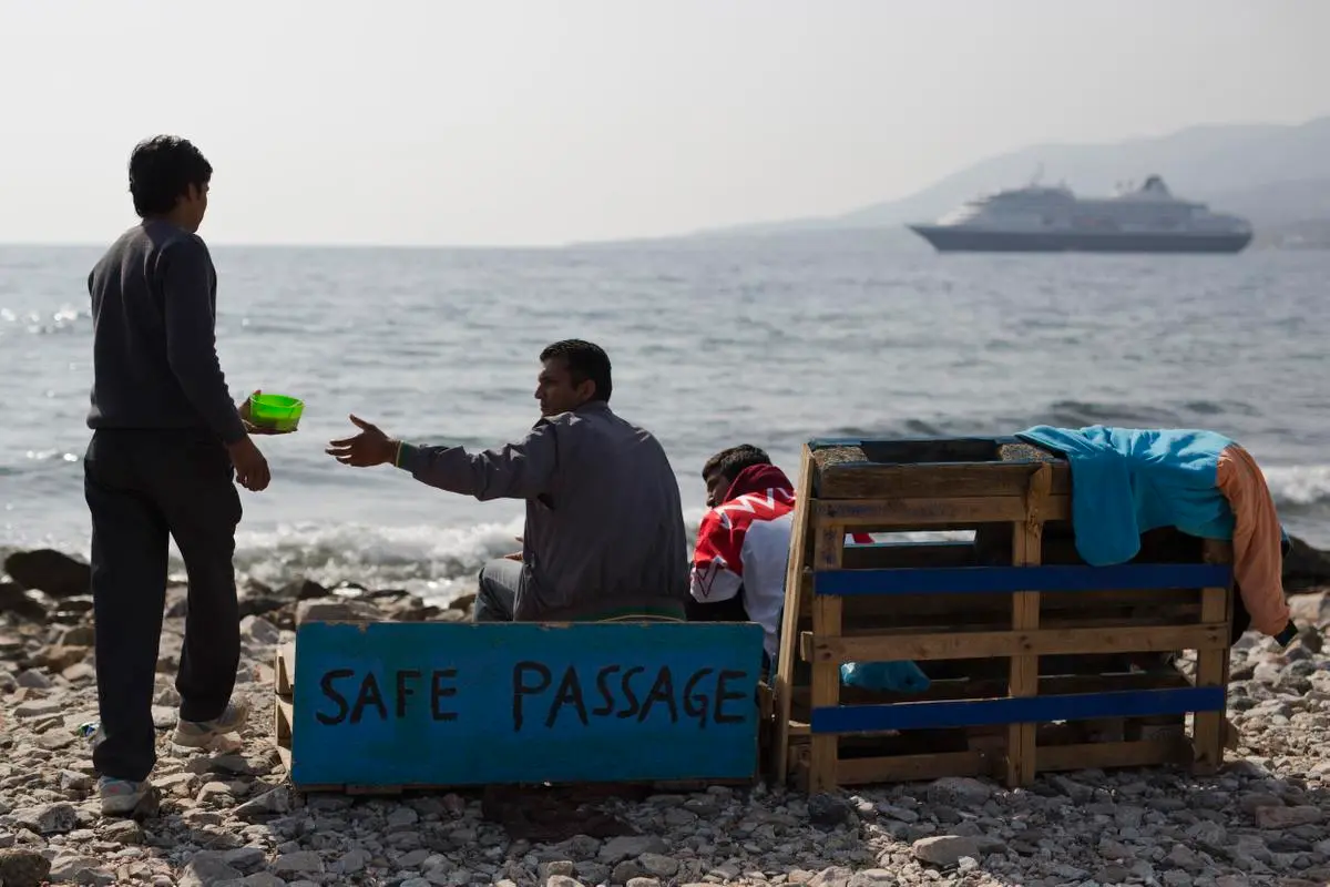 Greece warns of growing migrant flows due to war, climate