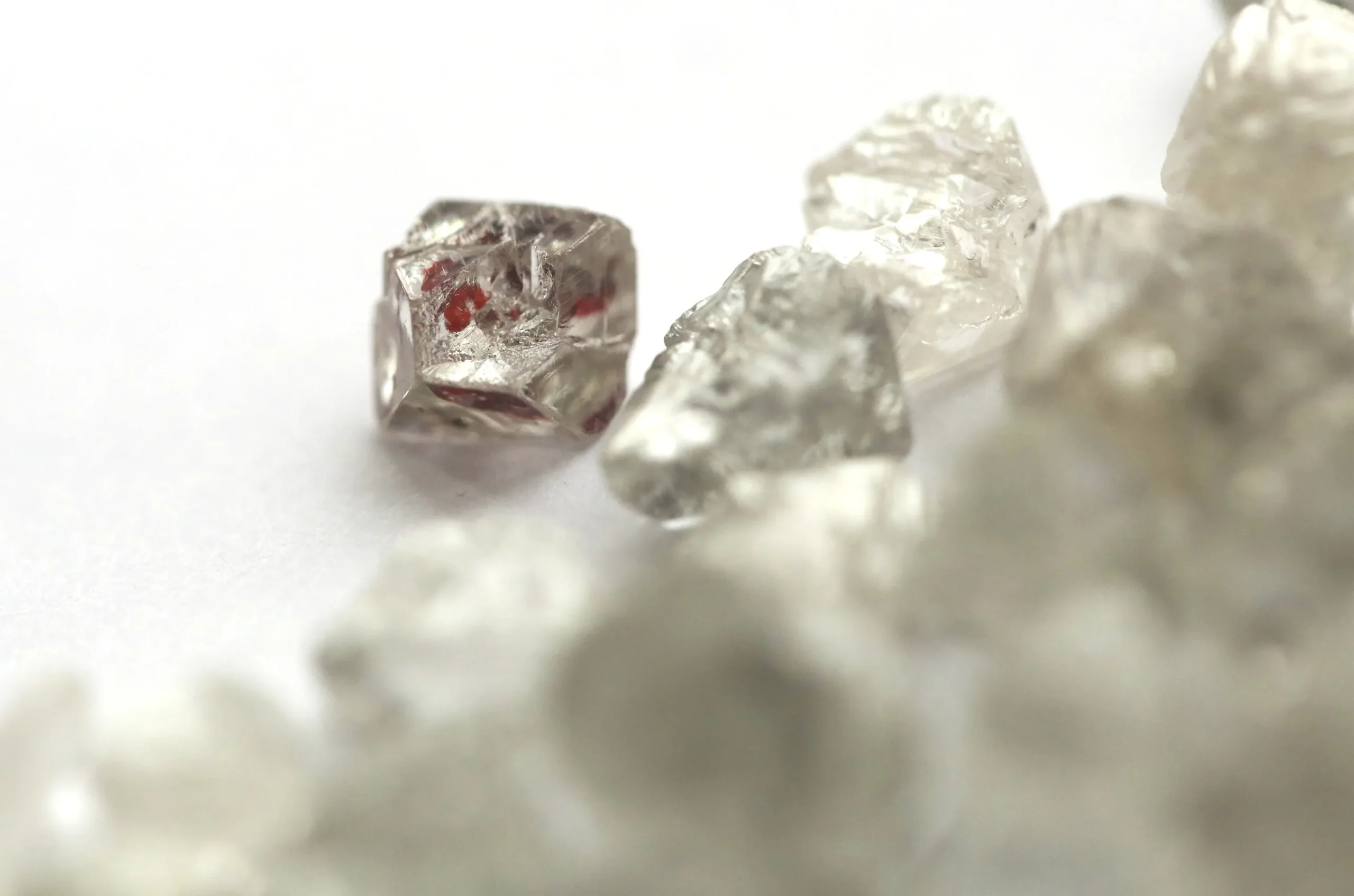 De Beers confident in finalizing Botswana diamond deal after talks