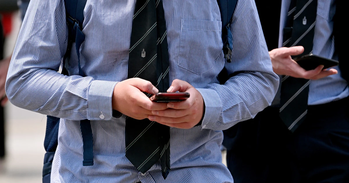 Australia’s senate considers social media ban for children under 16