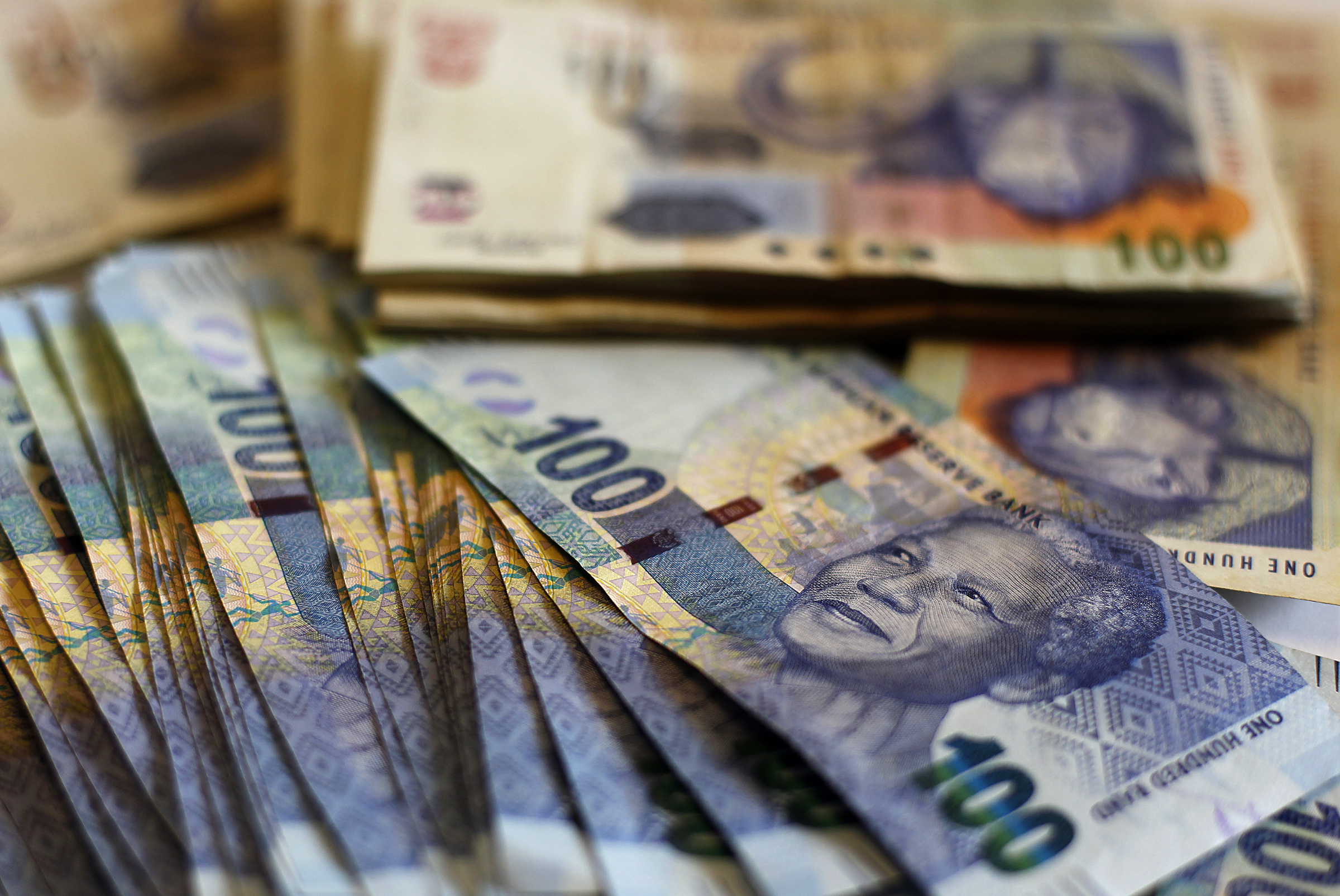 South African rand falls amid global market volatility