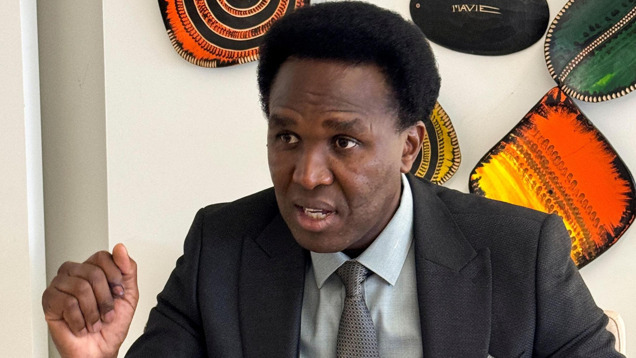 Mozambique’s Mondlane flees S Africa after assassination claims