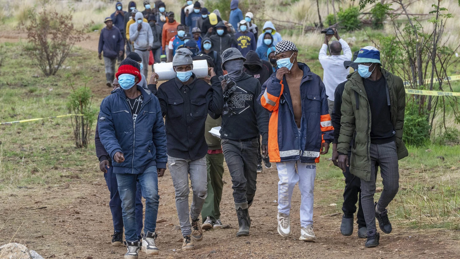 South African police vow to arrest illegal miners amid standoff