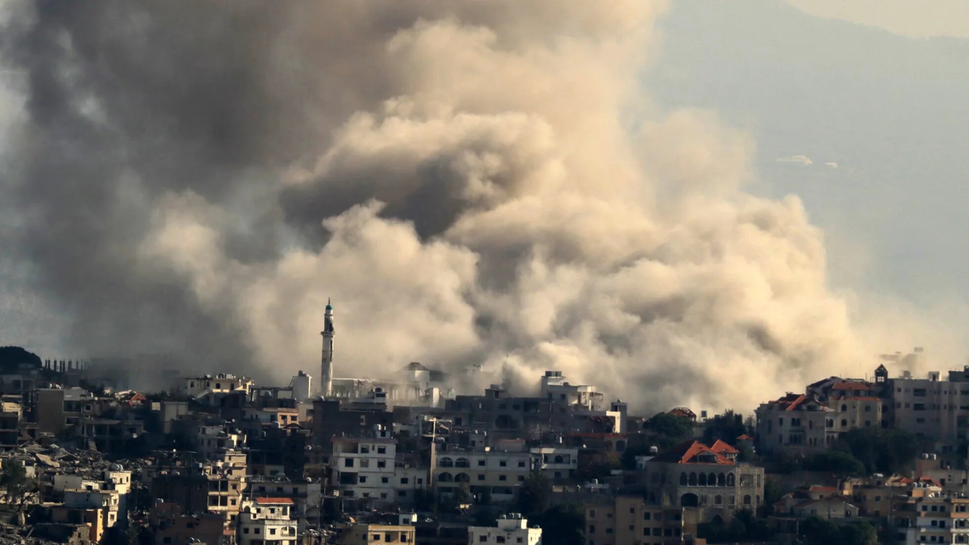 Israeli warplanes strike southern Lebanon, breaking truce