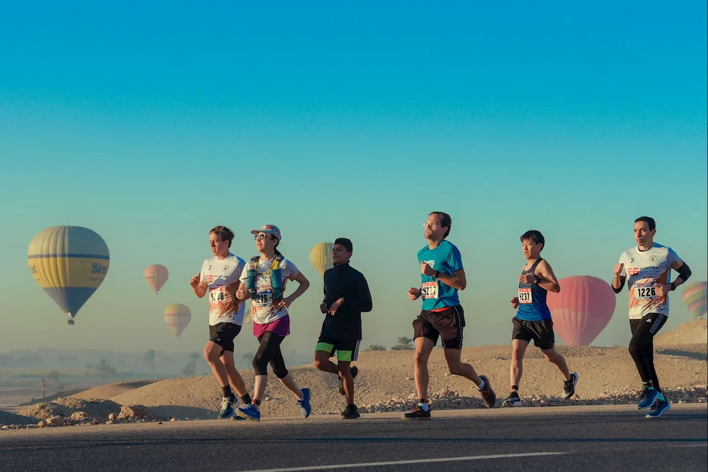Egypt hosts international marathon with 430 runners in Luxor