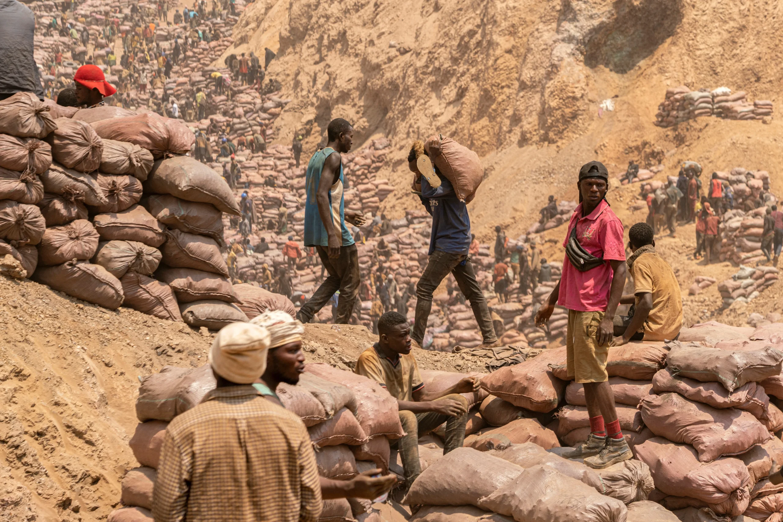 Chinese citizens fined and jailed for illegal mining in Congo
