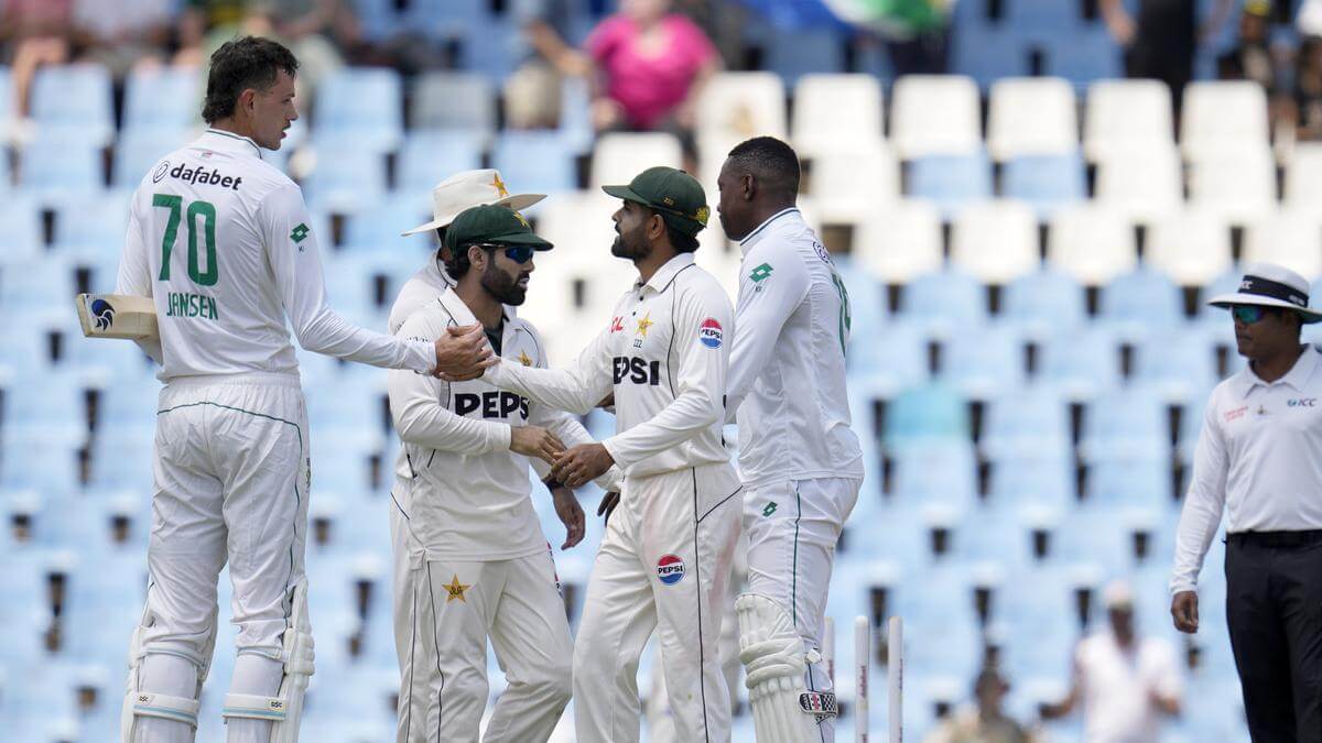South Africa sweeps Pakistan 2-0 in Test Series
