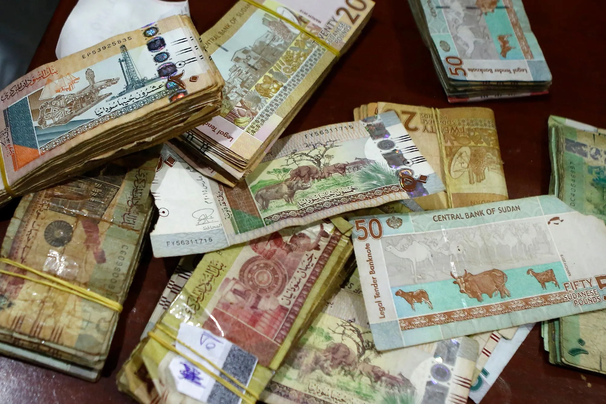 Sudan’s currency exchange boosts Burhan’s coffers, critics say