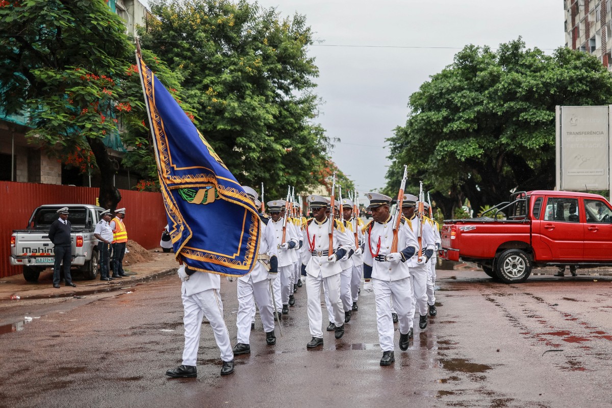 Mozambique swears in MPs amid disputed election results