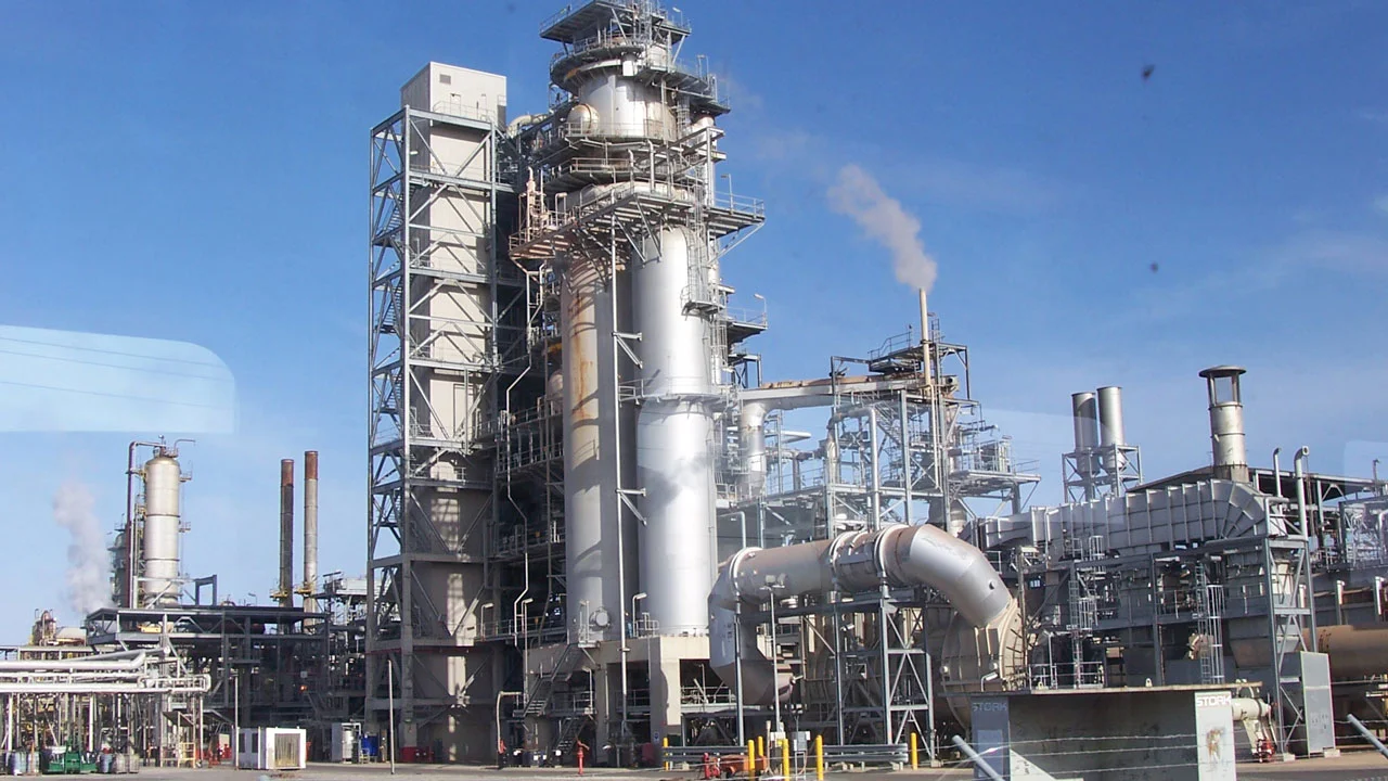 Nigeria’s largest refinery set to maximize production soon