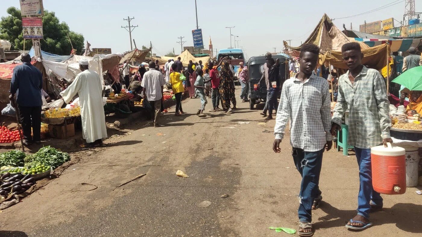 Al-Burhan Market: SAF fighters sell looted goods from citizens’ homes