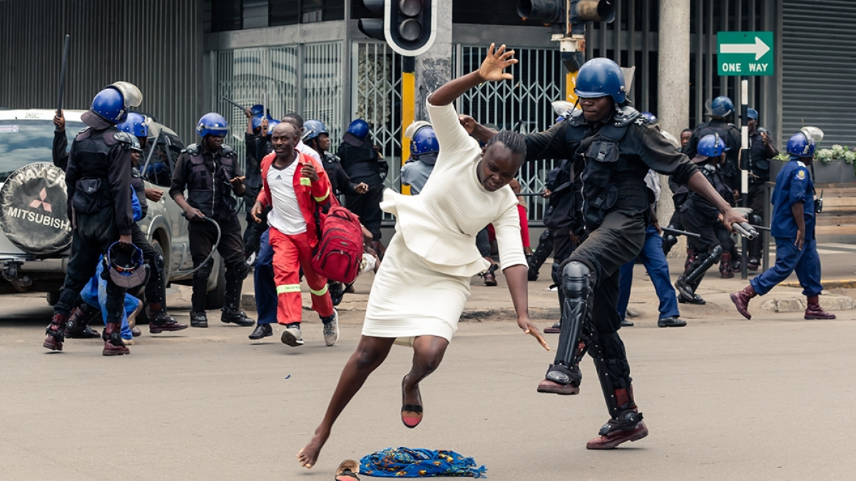 Zimbabwe police block protests over Mnangagwa’s extended rule