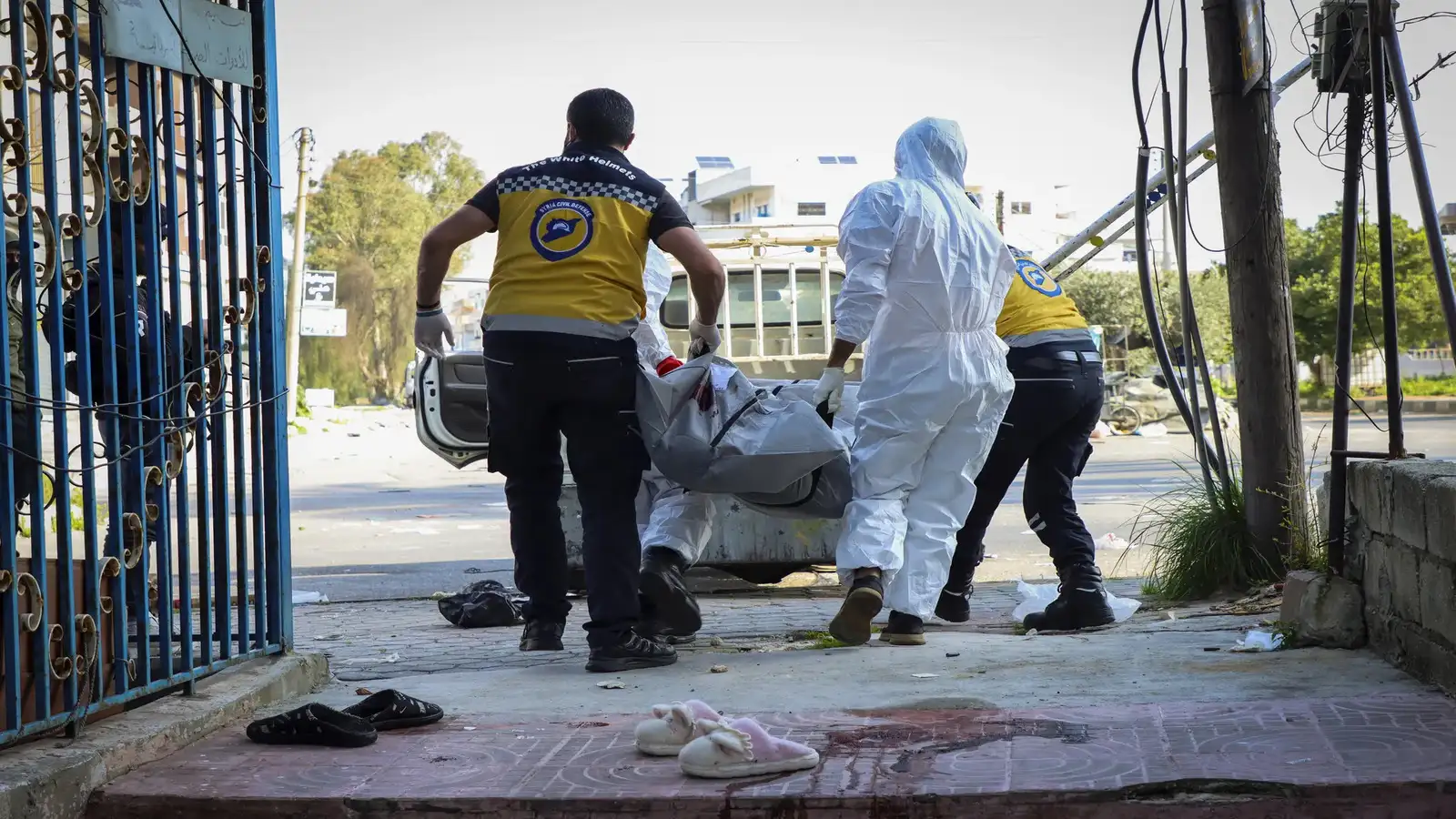 Sectarian clashes near Syrian capital leave over a dozen dead