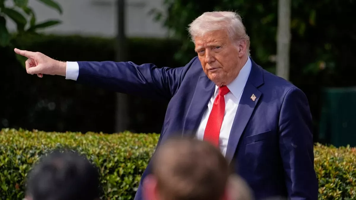 Trump pushes for toll-free travel for US ships in Panama, Suez