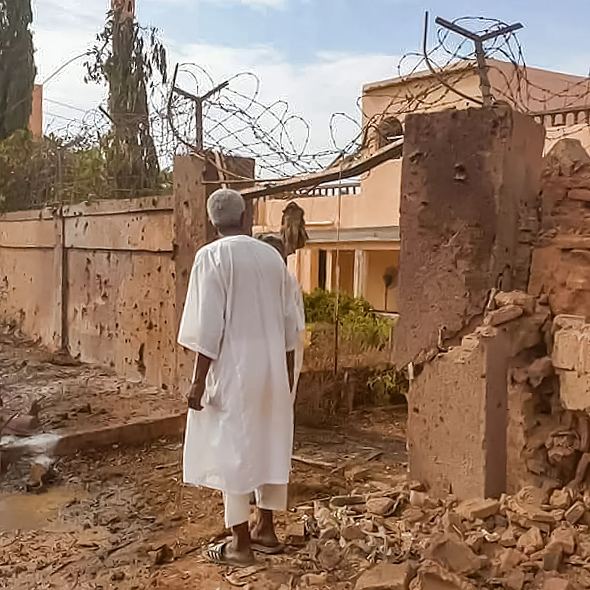 Resistance Committees: SAF is looting citizens’ homes in Salha
