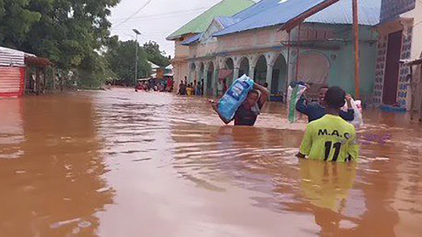 Flash floods in Somalia impact 84,000+, 17 dead since April