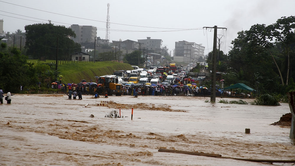 Six people die in Abidjan landslide after overnight heavy rain