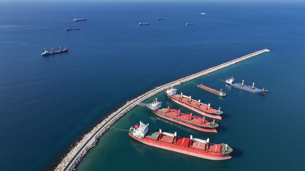 Syria and DP World agree on $800 million Tartous port deal