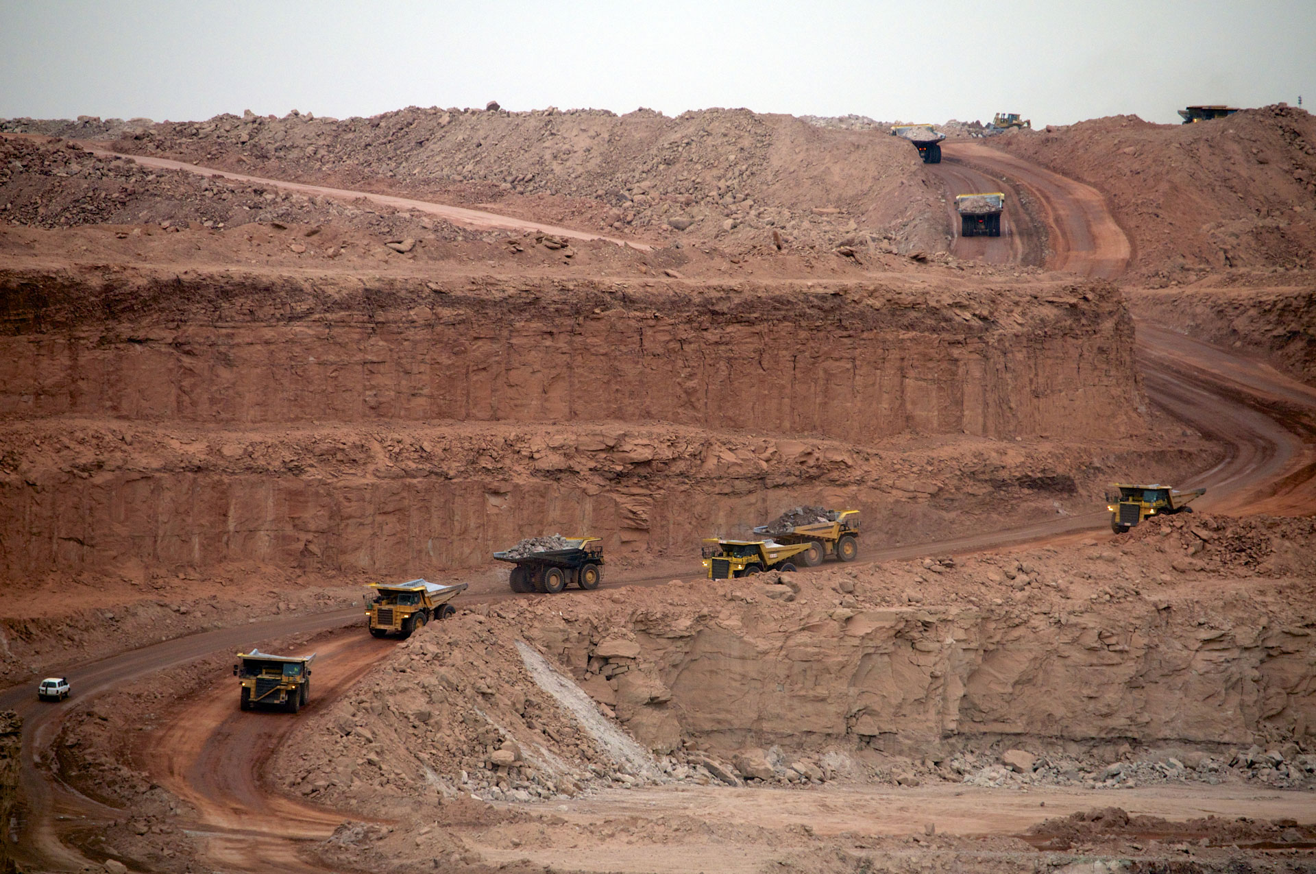 Niger takes control of French-run uranium joint venture Somair