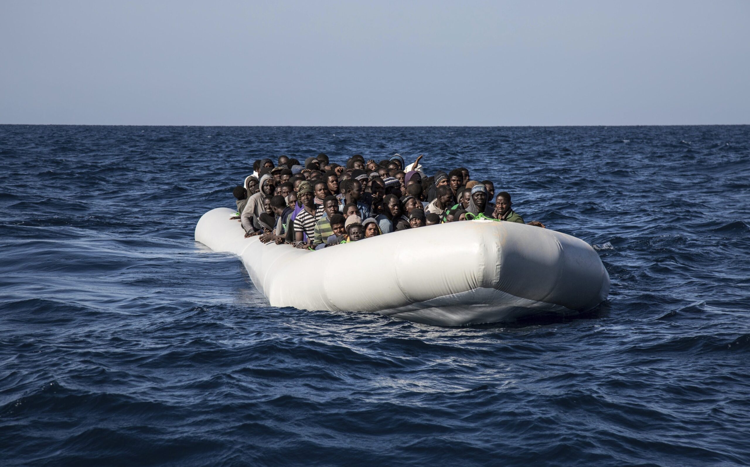 Senegal halts boat, land group near Foundiougne