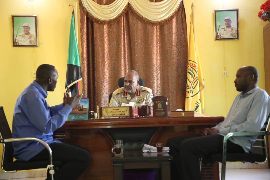 RSF commander Idris Hassan raises flag as Abu Qumra falls