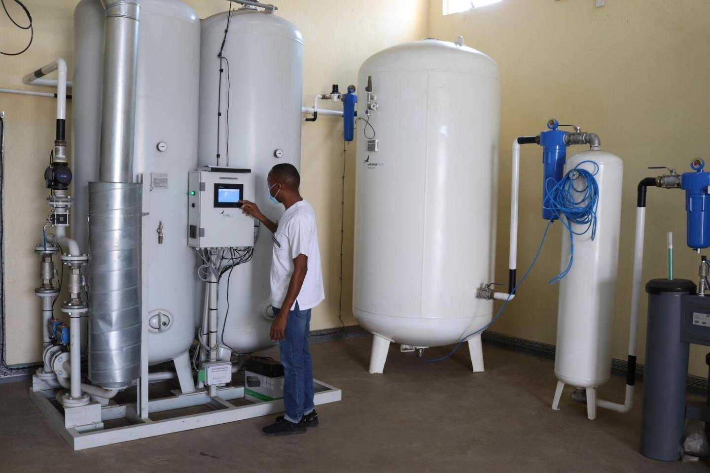 UNDP inaugurates medical plant to boost healthcare in Sudan