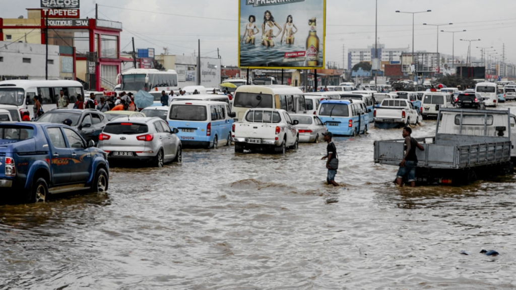 Angola floods kill 40 as torrential rains devastate cities